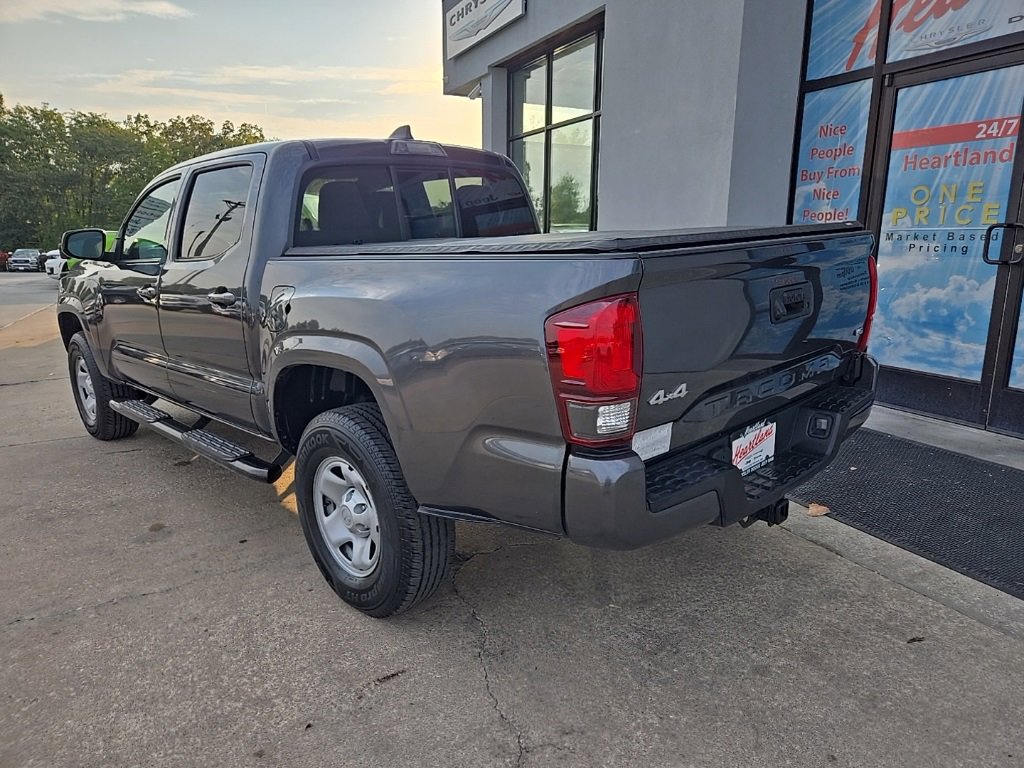 Used 2022 Toyota Tacoma SR image 7