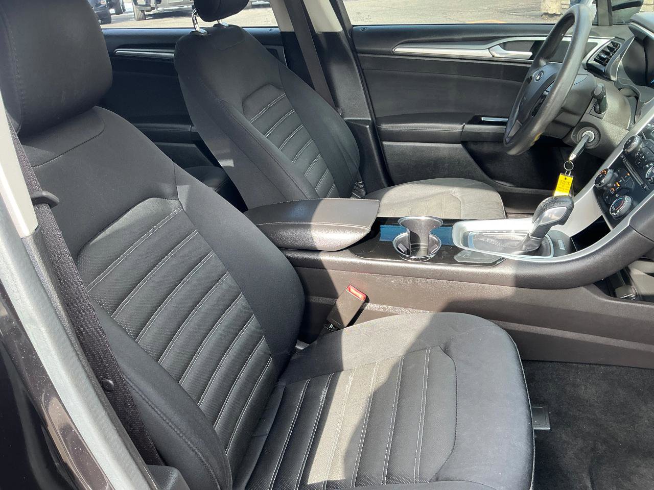 Used 2014 Ford Fusion SE image 10