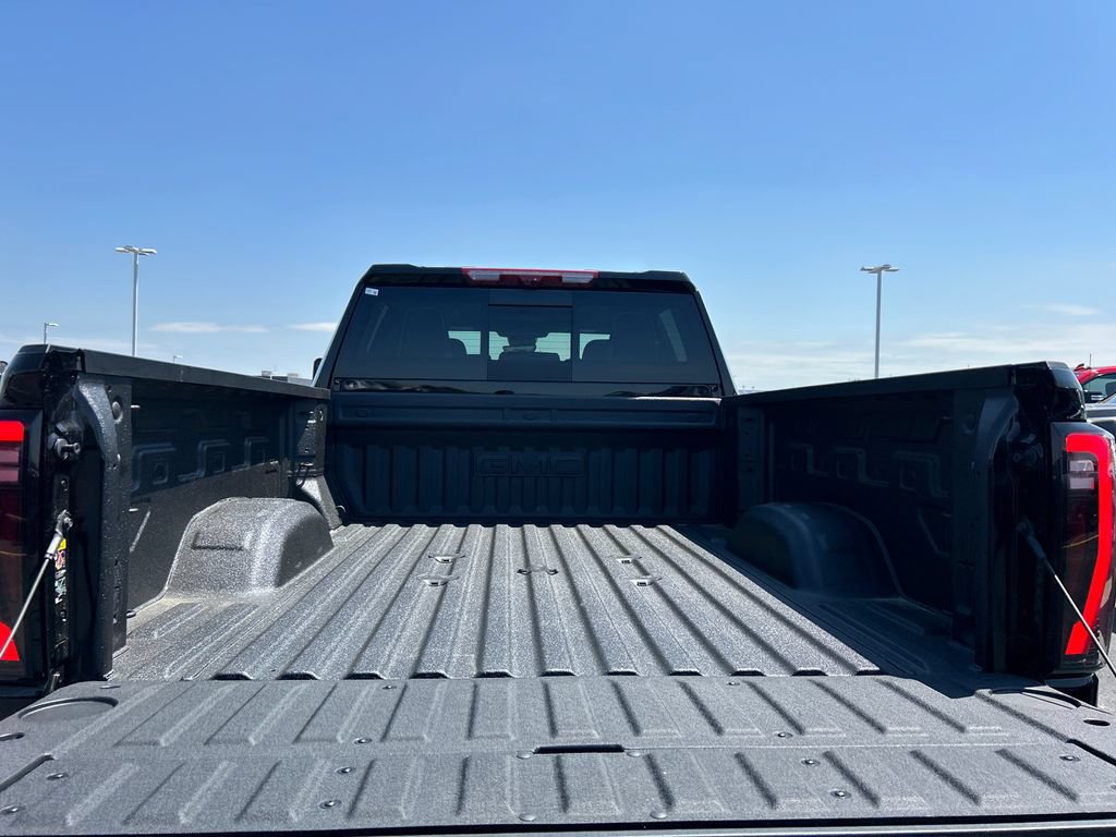 New 2026 GMC Sierra 2500 AT4X AWD/4WD image 39