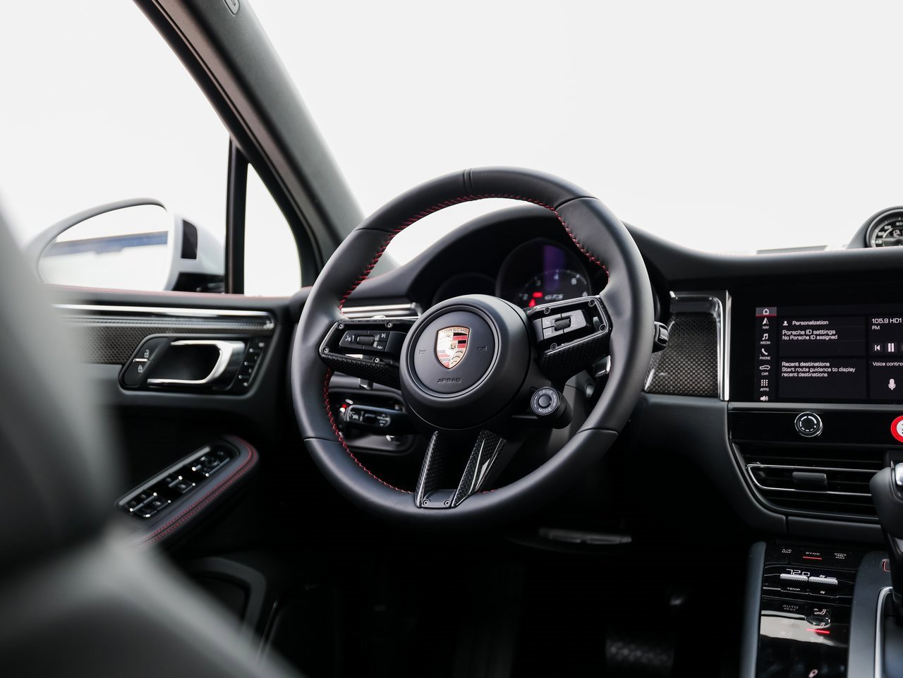 New 2026 Porsche Macan GTS image 25