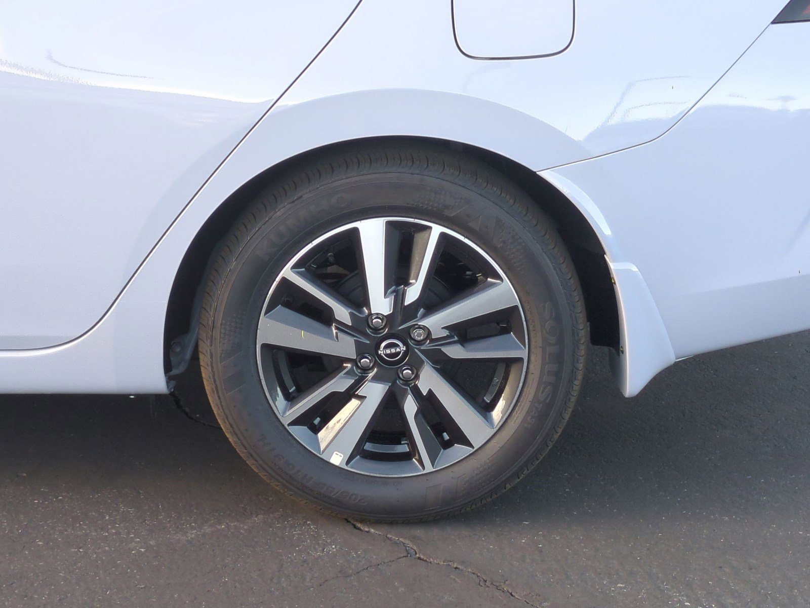 New 2025 Nissan Versa SV w/ Trunk Package image 9