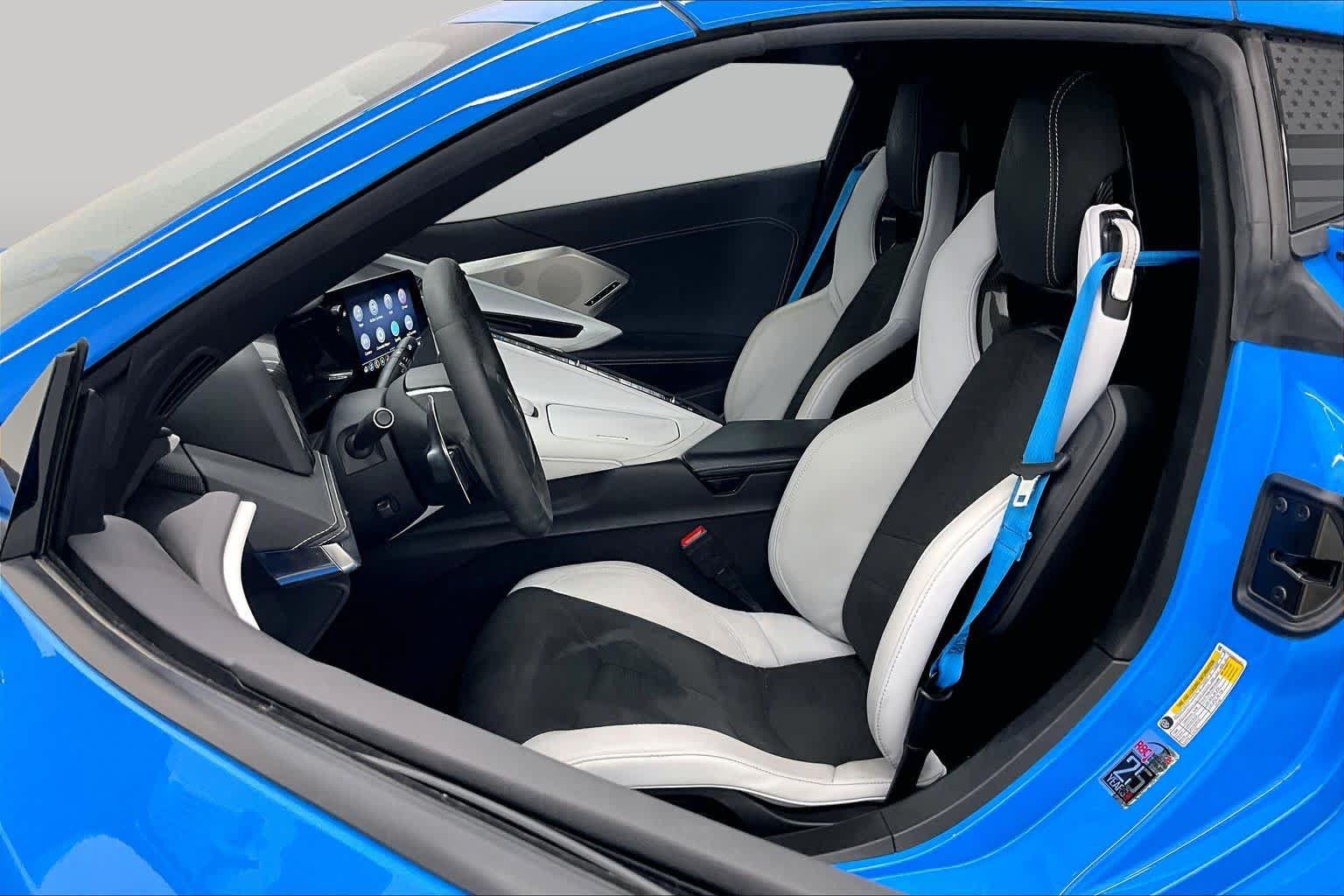 Used 2021 Chevrolet Corvette Stingray Preferred Cpe w/ Z51 Performance Package RWD image 8
