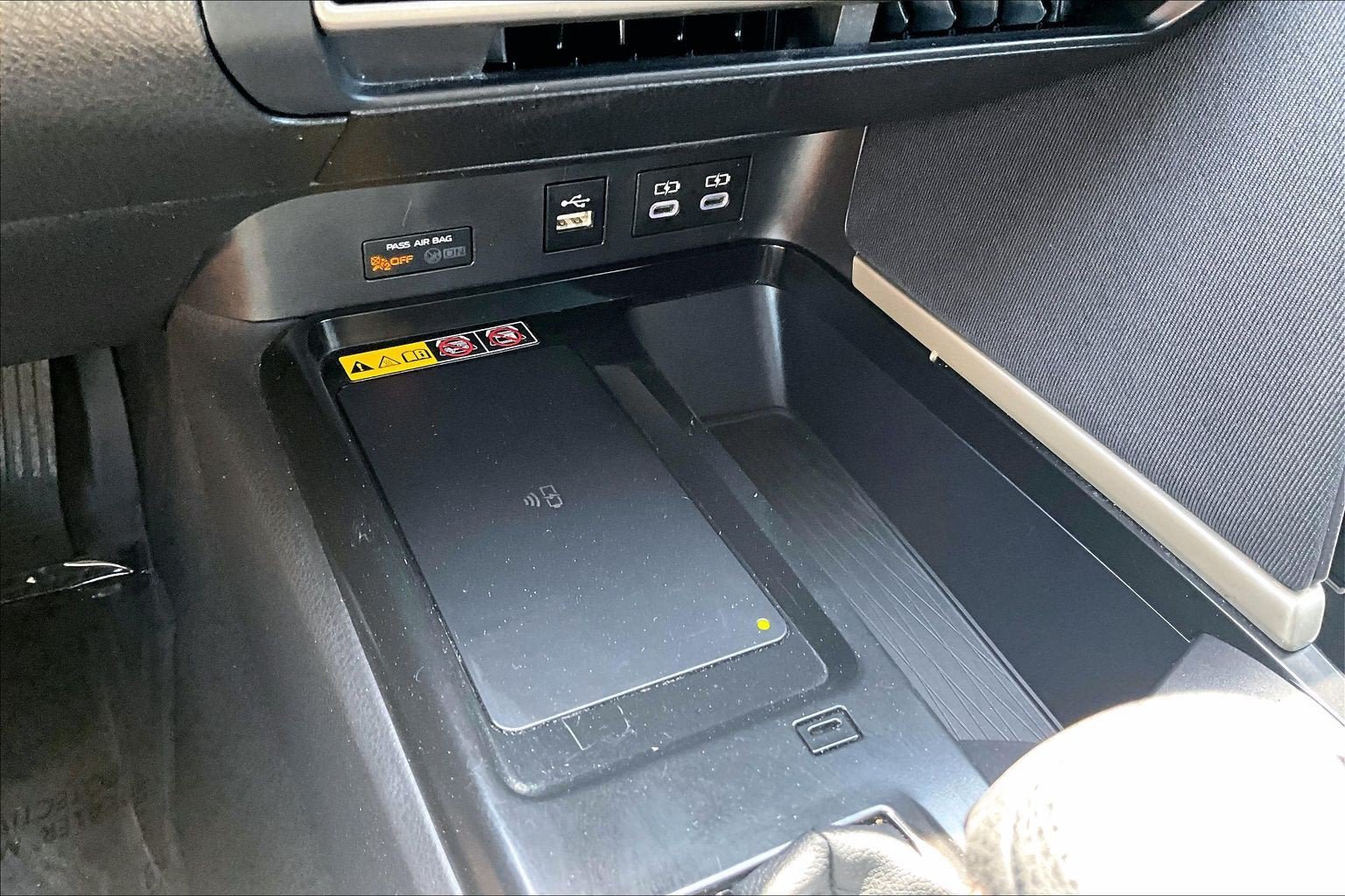 Used 2025 Toyota Camry LE w/ Convenience Package AWD/4WD image 30