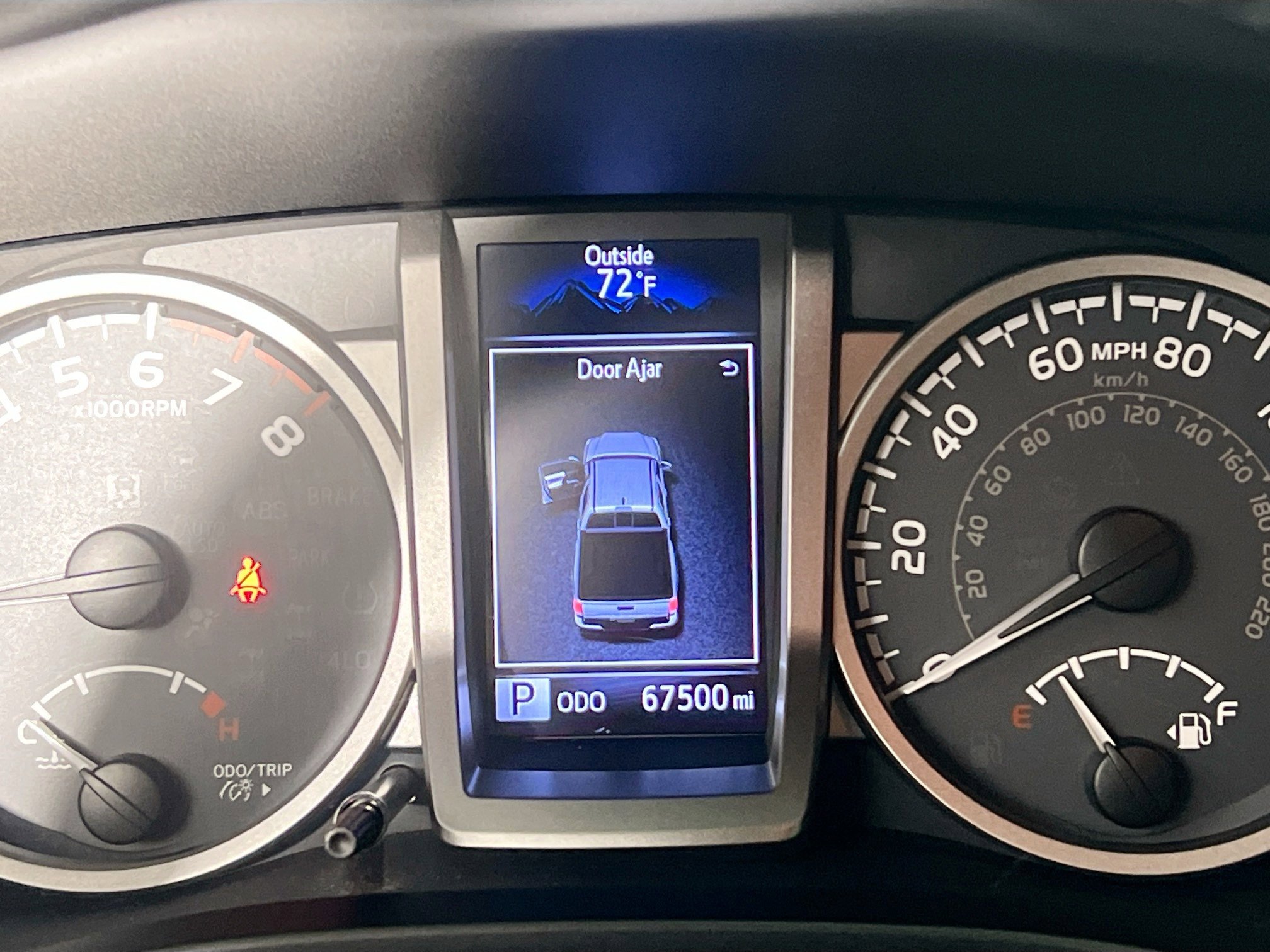 Used 2017 Toyota Tacoma Limited image 23