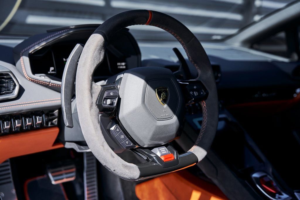 Used 2024 Lamborghini Huracan Tecnica image 43