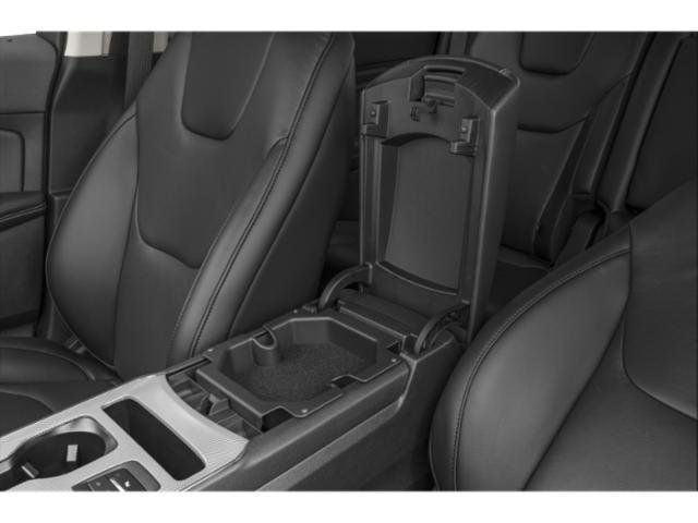 Certified 2024 Ford Edge Titanium AWD/4WD image 27