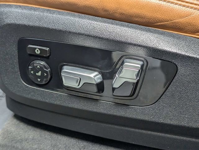 Used 2021 BMW X5 M50i w/ Premium Package AWD/4WD image 11
