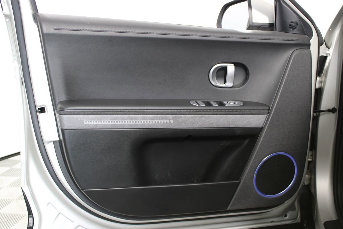 Used 2023 Hyundai Ioniq 5 SEL RWD image 6