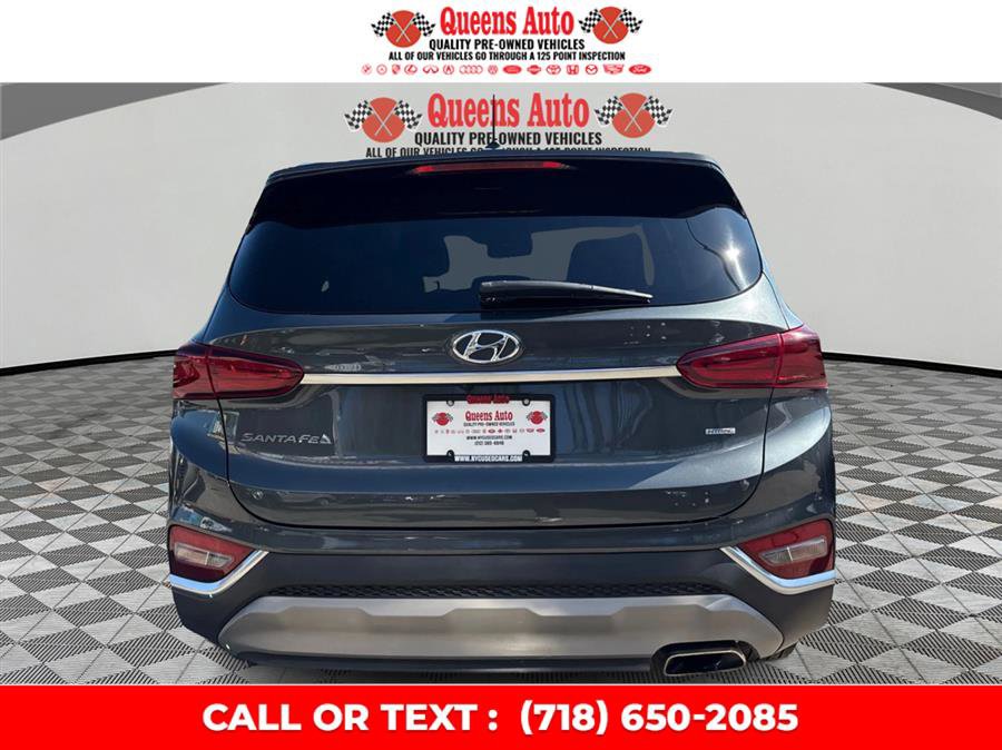 Used 2020 Hyundai Santa Fe SE image 5