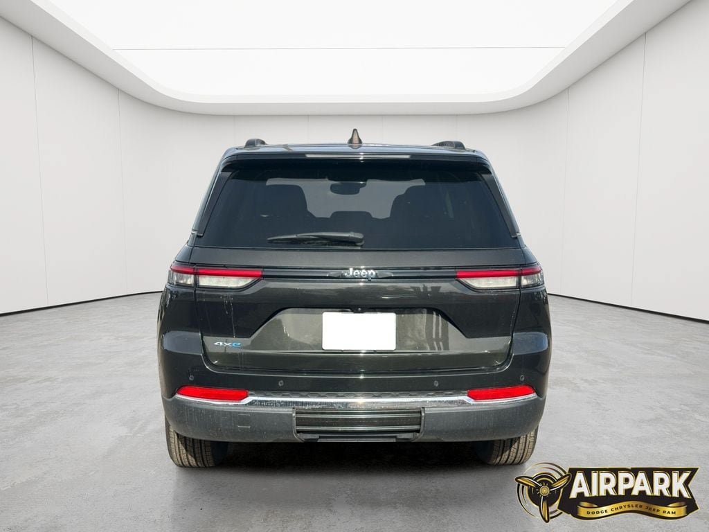 New 2023 Jeep Grand Cherokee 4WD 4xe image 6