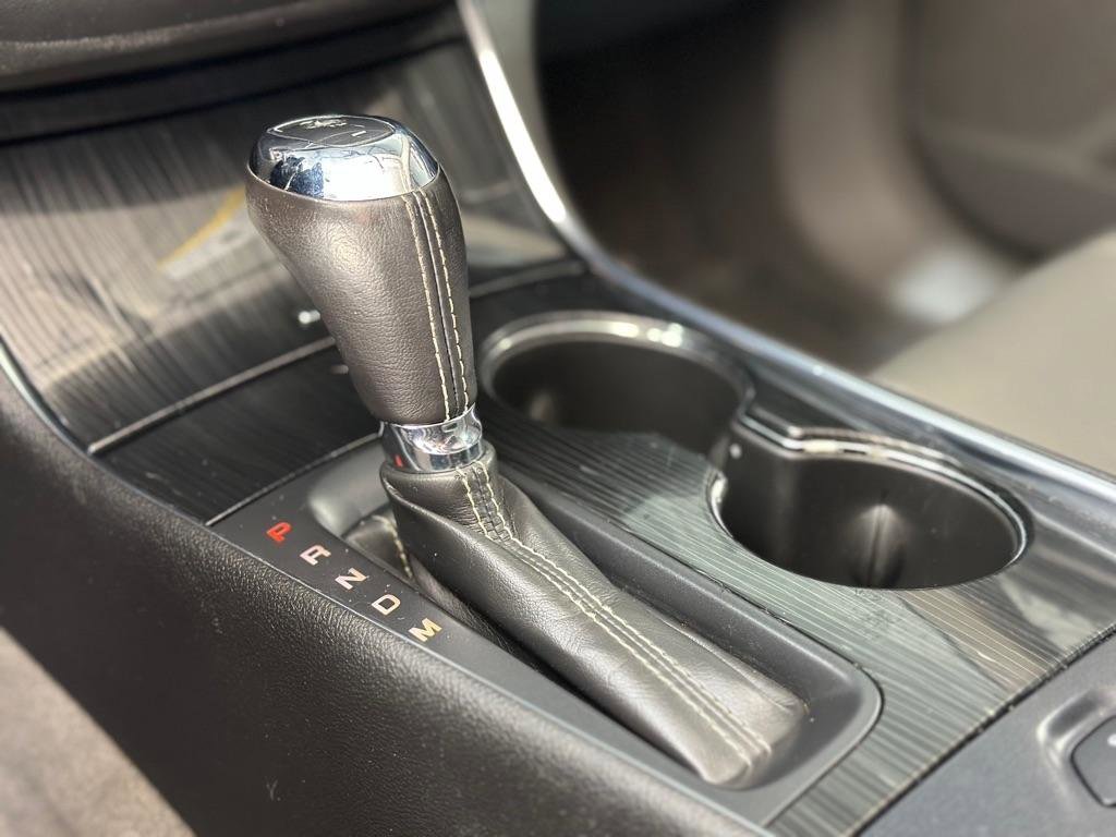 Used 2017 Chevrolet Impala LT FWD image 21