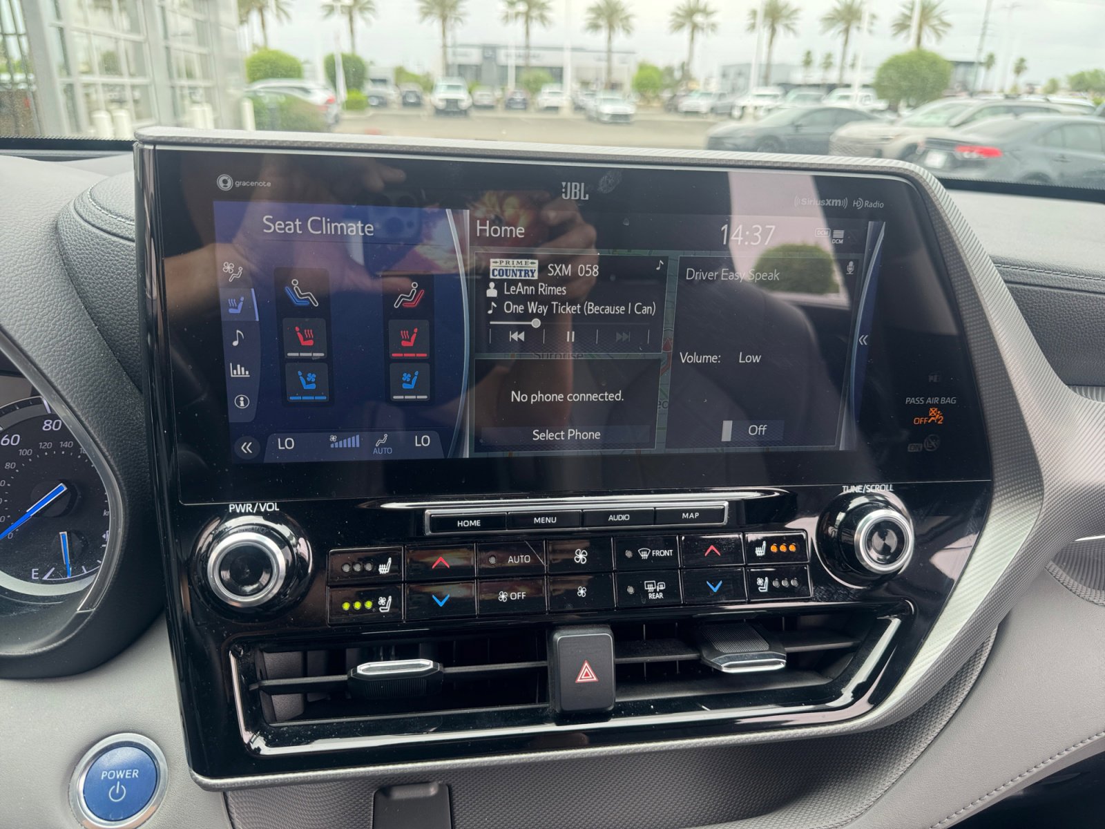 Used 2021 Toyota Highlander Platinum image 28