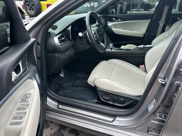 Used 2025 Genesis G70 3.3T Advanced AWD/4WD image 25
