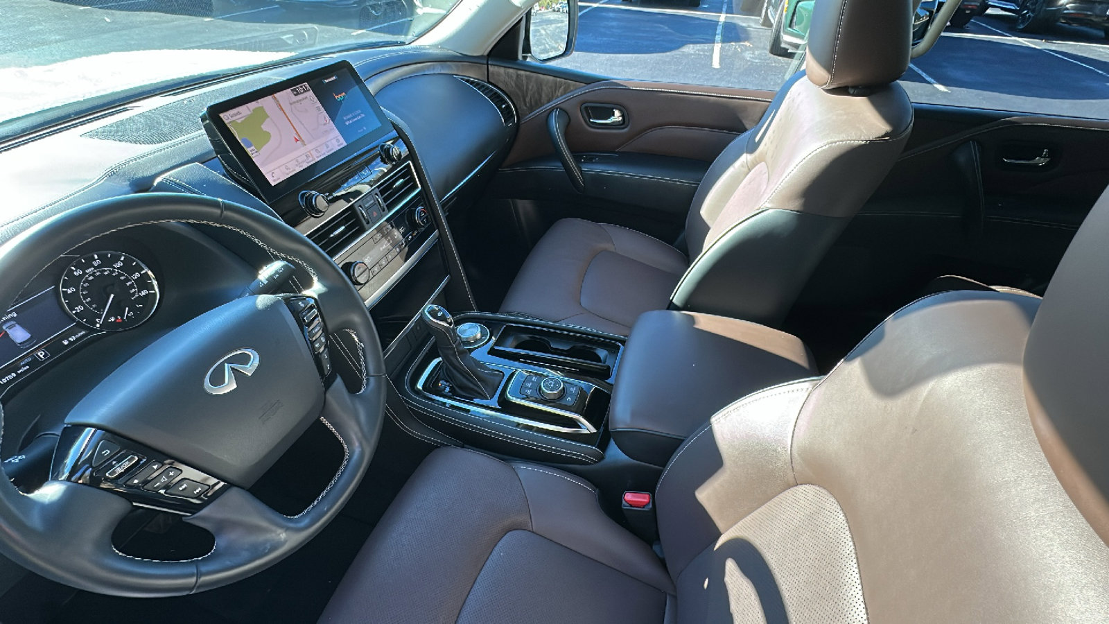 Certified 2024 INFINITI QX80 Premium Select w/ Cargo Package image 22