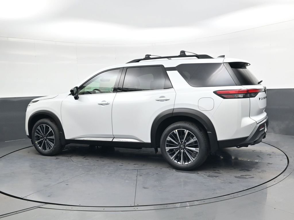 New 2026 Nissan Pathfinder Platinum w/ Cargo Package FWD image 9