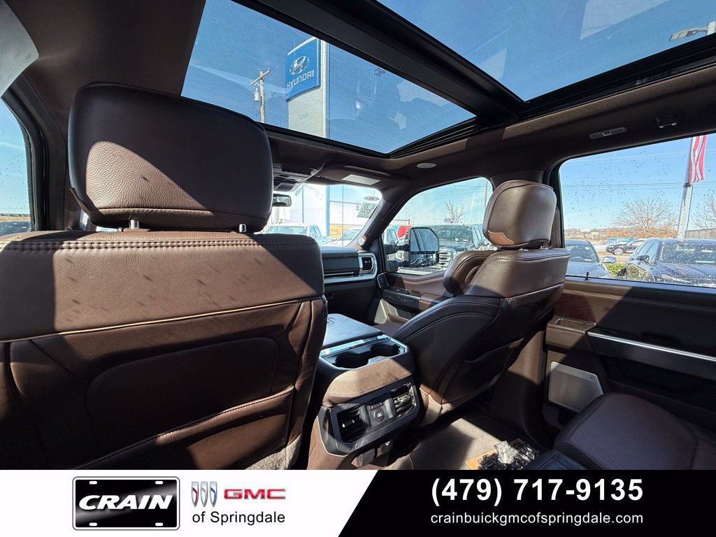 Used 2023 Ford F250 King Ranch w/ FX4 Off-Road Package AWD/4WD image 27
