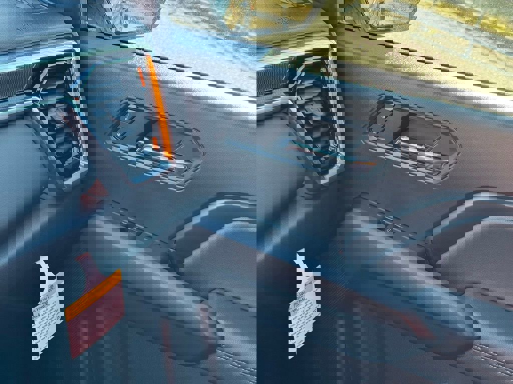 New 2026 GMC Canyon Elevation w/ Convenience Package image 35