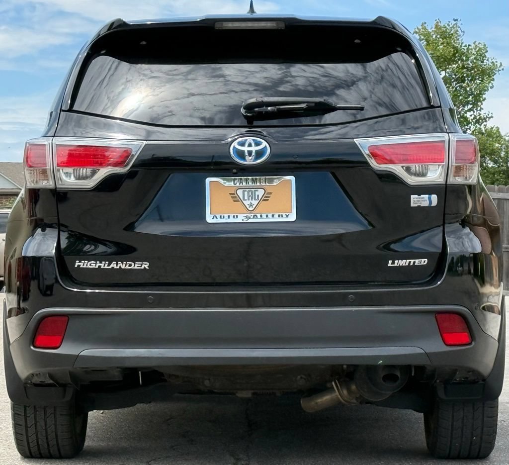 Used 2016 Toyota Highlander Limited Platinum AWD/4WD image 4