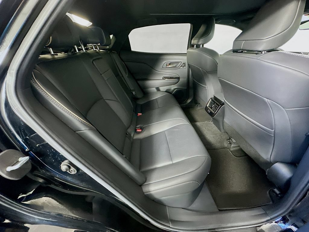 Used 2024 Toyota Crown AWD/4WD image 27