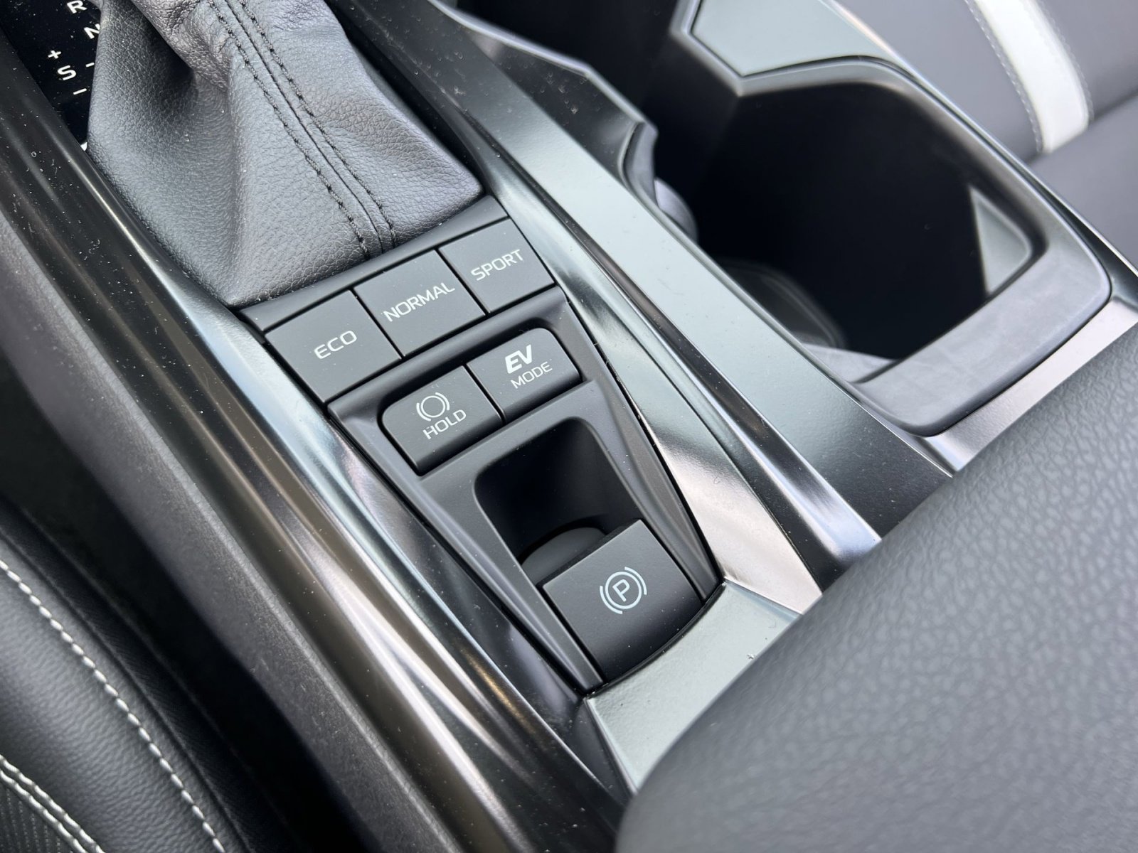 New 2026 Toyota Camry SE AWD/4WD image 23