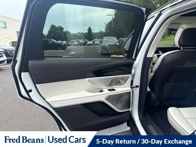 Used 2024 Lincoln Nautilus Black Label w/ Jet Appearance Package (87T) AWD/4WD image 15