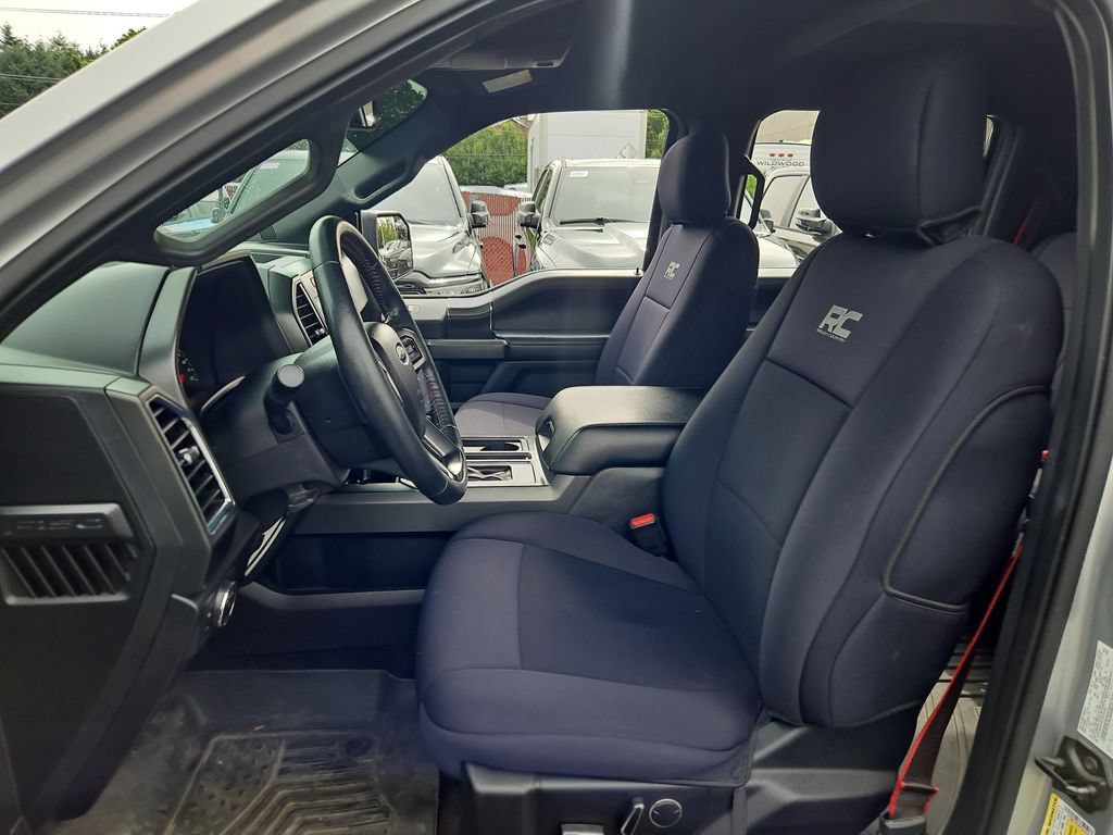 Used 2017 Ford F150 XLT w/ Equipment Group 302A Luxury AWD/4WD image 12
