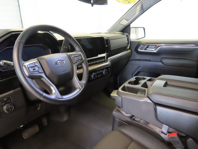 Used 2023 Chevrolet Silverado 1500 LT Trail Boss w/ Protection Package image 4