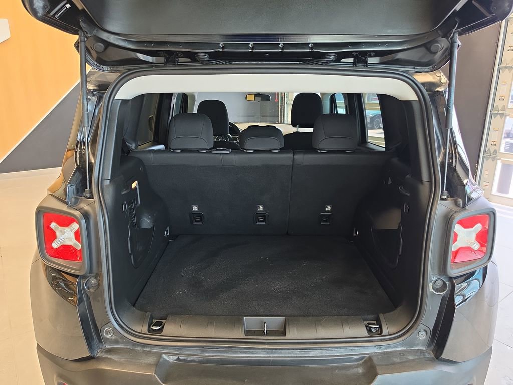 Used 2020 Jeep Renegade Sport FWD image 29
