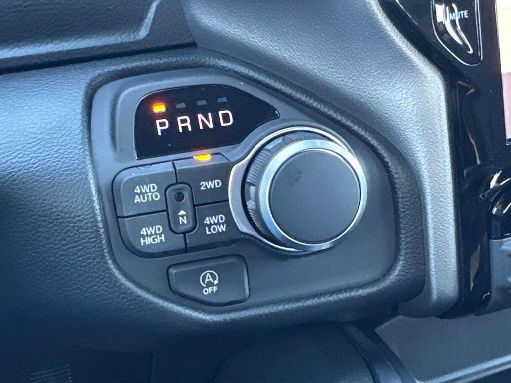 New 2026 RAM 1500 Big Horn AWD/4WD image 20