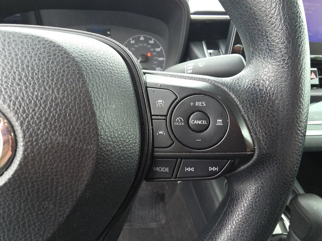 Used 2024 Toyota Corolla LE FWD image 19