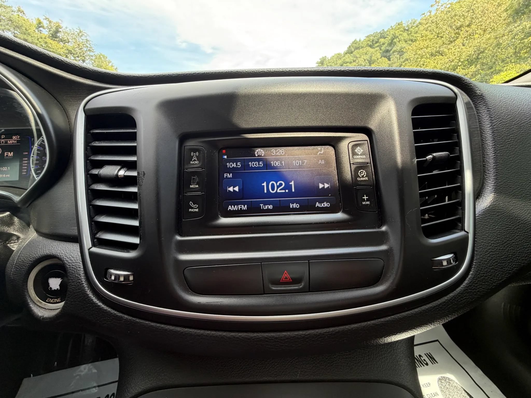 Used 2015 Chrysler 200 Limited FWD image 22
