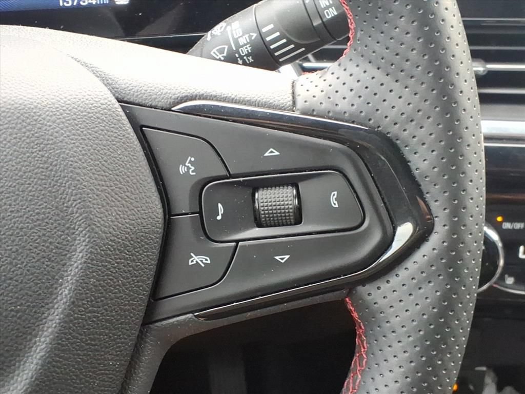 Used 2026 Chevrolet Trax RS w/ Driver Confidence Package FWD image 13