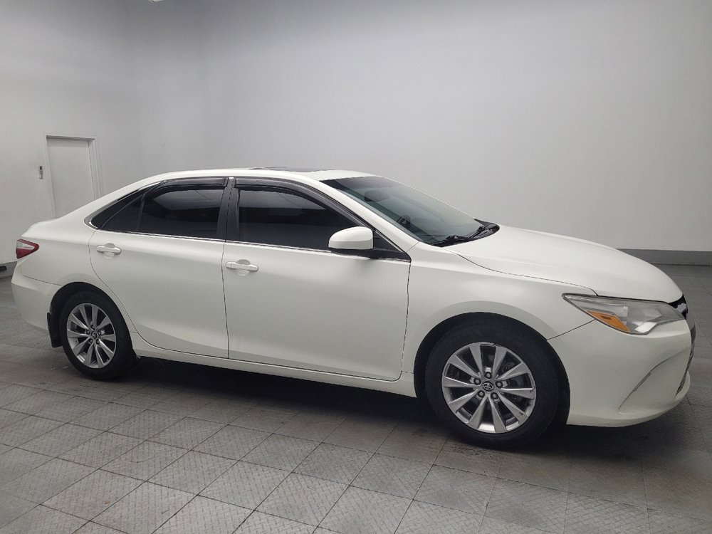 Used 2016 Toyota Camry XLE w/ Moonroof Package FWD image 11