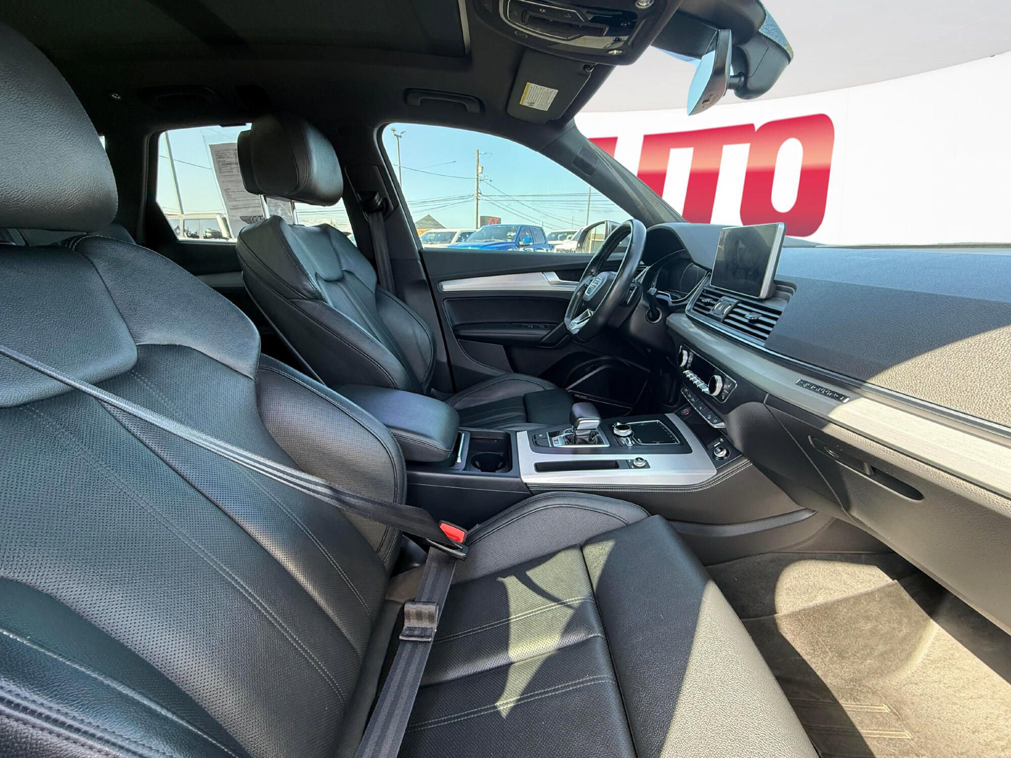 Used 2018 Audi SQ5 Prestige w/ Prestige Package AWD/4WD image 7
