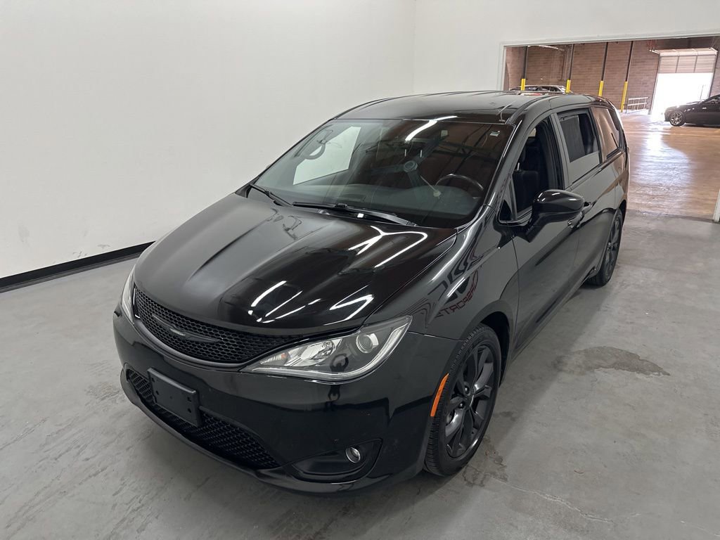 Used 2018 Chrysler Pacifica Touring Plus w/ S Appearance Package image 21