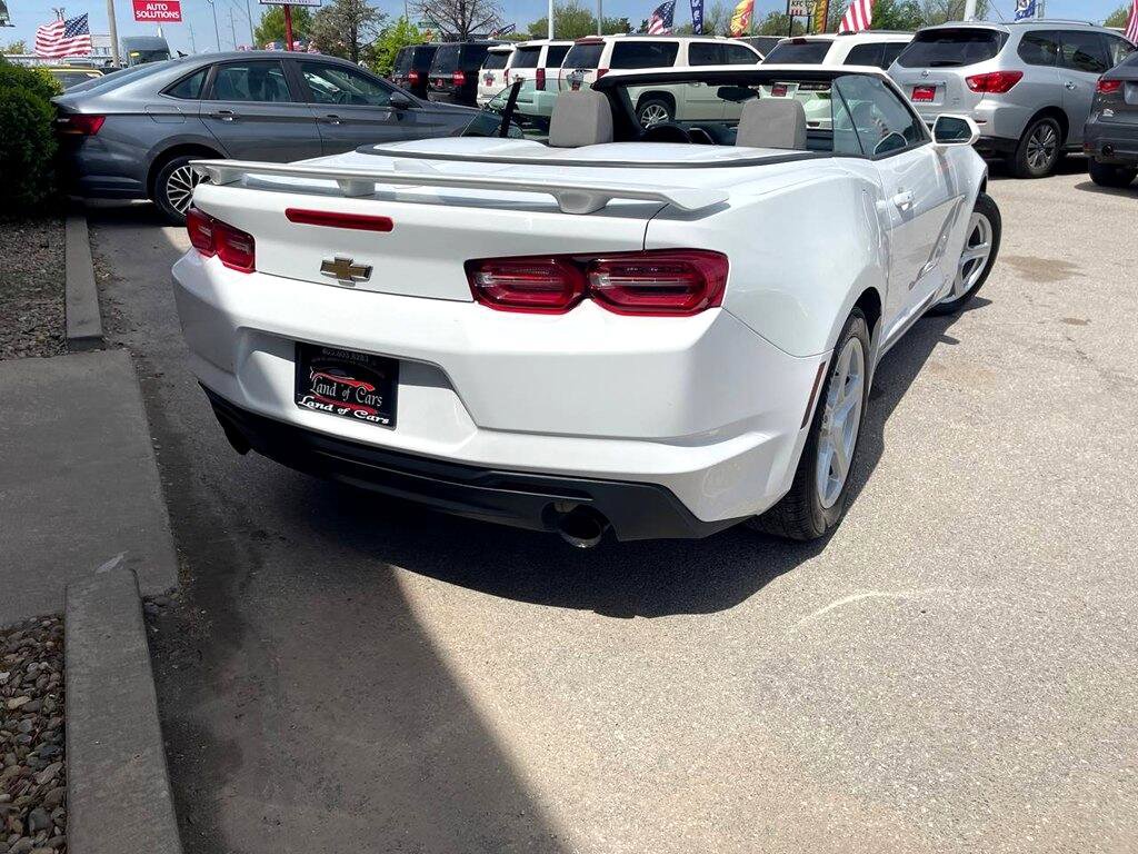 Used 2020 Chevrolet Camaro LT image 29
