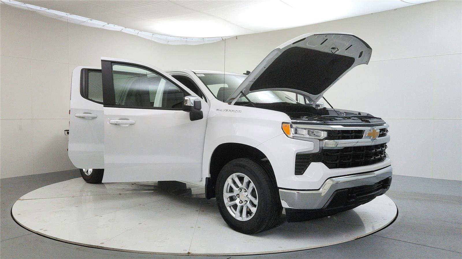 Used 2023 Chevrolet Silverado 1500 LT image 10