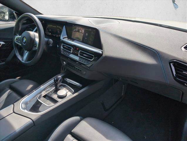 Used 2022 BMW Z4 M40i w/ Premium Package RWD image 22