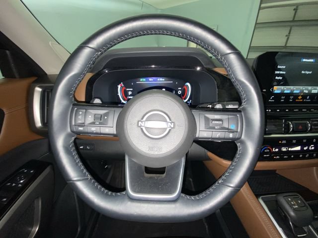 Used 2024 Nissan Pathfinder Platinum w/ Cargo Package AWD/4WD image 14