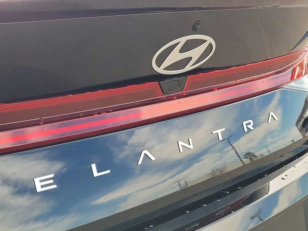 New 2026 Hyundai Elantra SEL Sport image 6