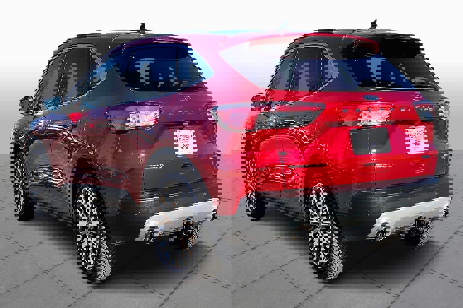 Used 2020 Ford Escape Titanium image 11