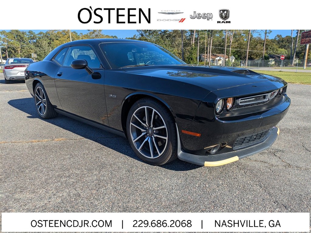 Used 2023 Dodge Challenger R/T image 1