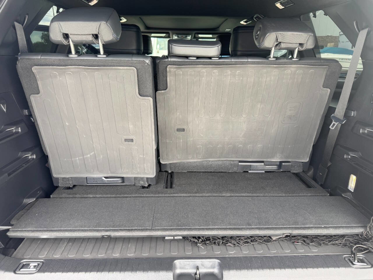 Used 2024 Toyota Sequoia Platinum AWD/4WD image 34