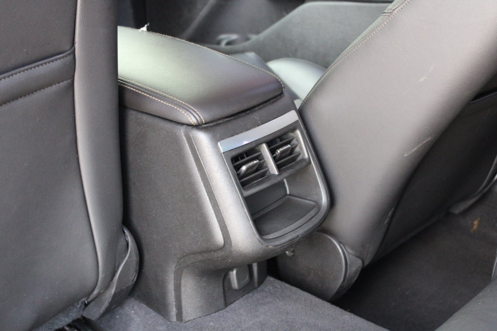 Used 2018 Chevrolet Impala LT FWD image 7