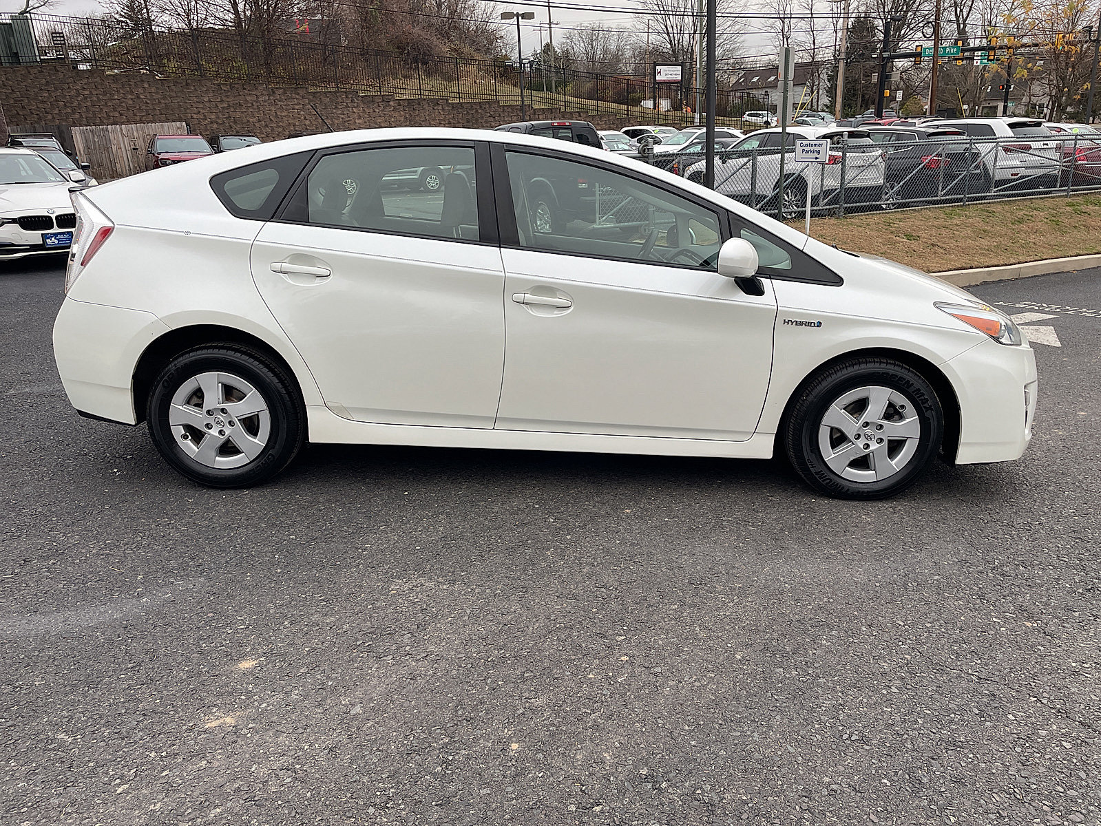 Used 2010 Toyota Prius Two FWD image 3