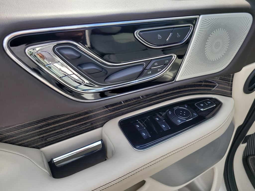 Certified 2023 Lincoln Navigator L Black Label AWD/4WD image 17
