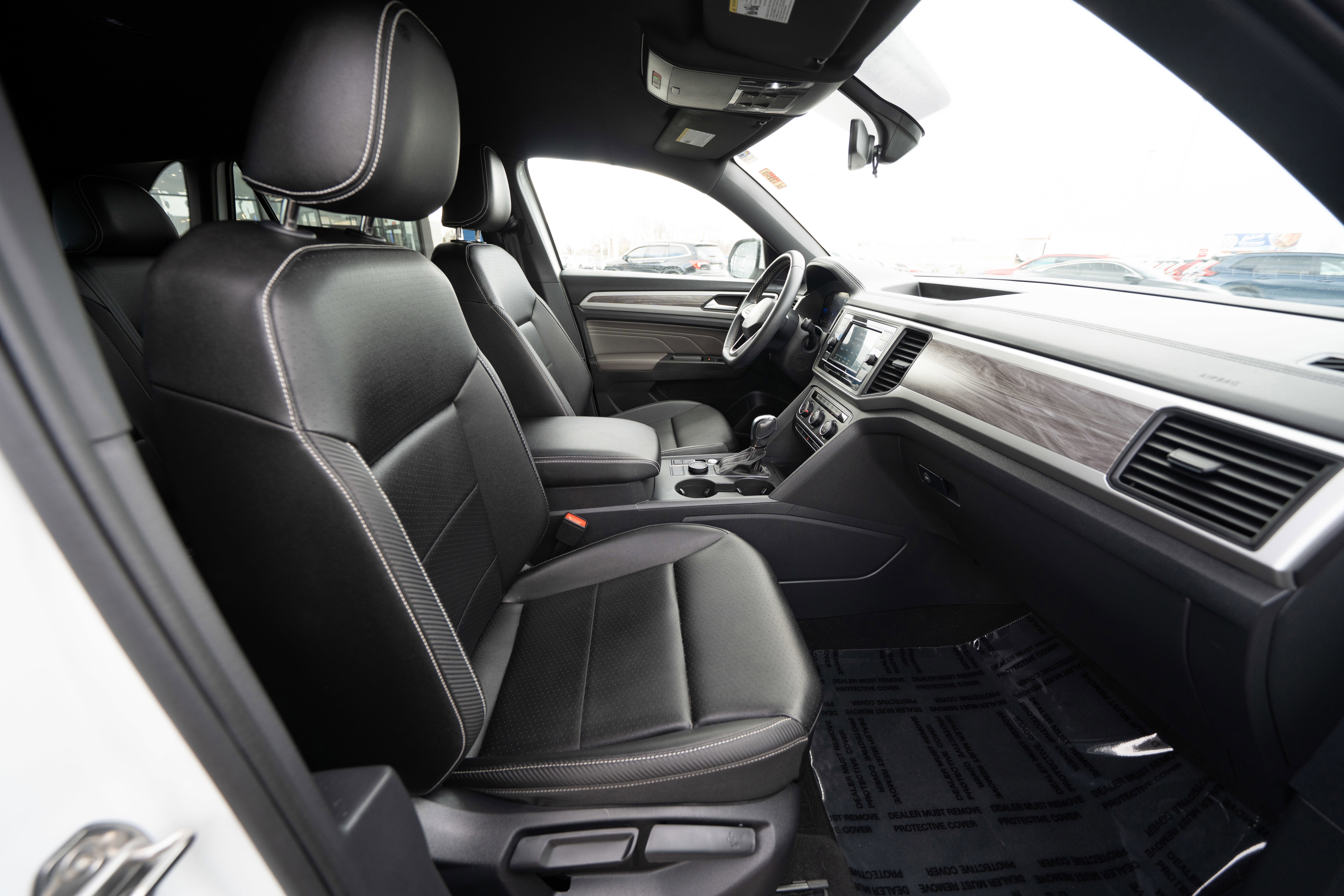 Used 2023 Volkswagen Atlas Cross Sport SE image 27