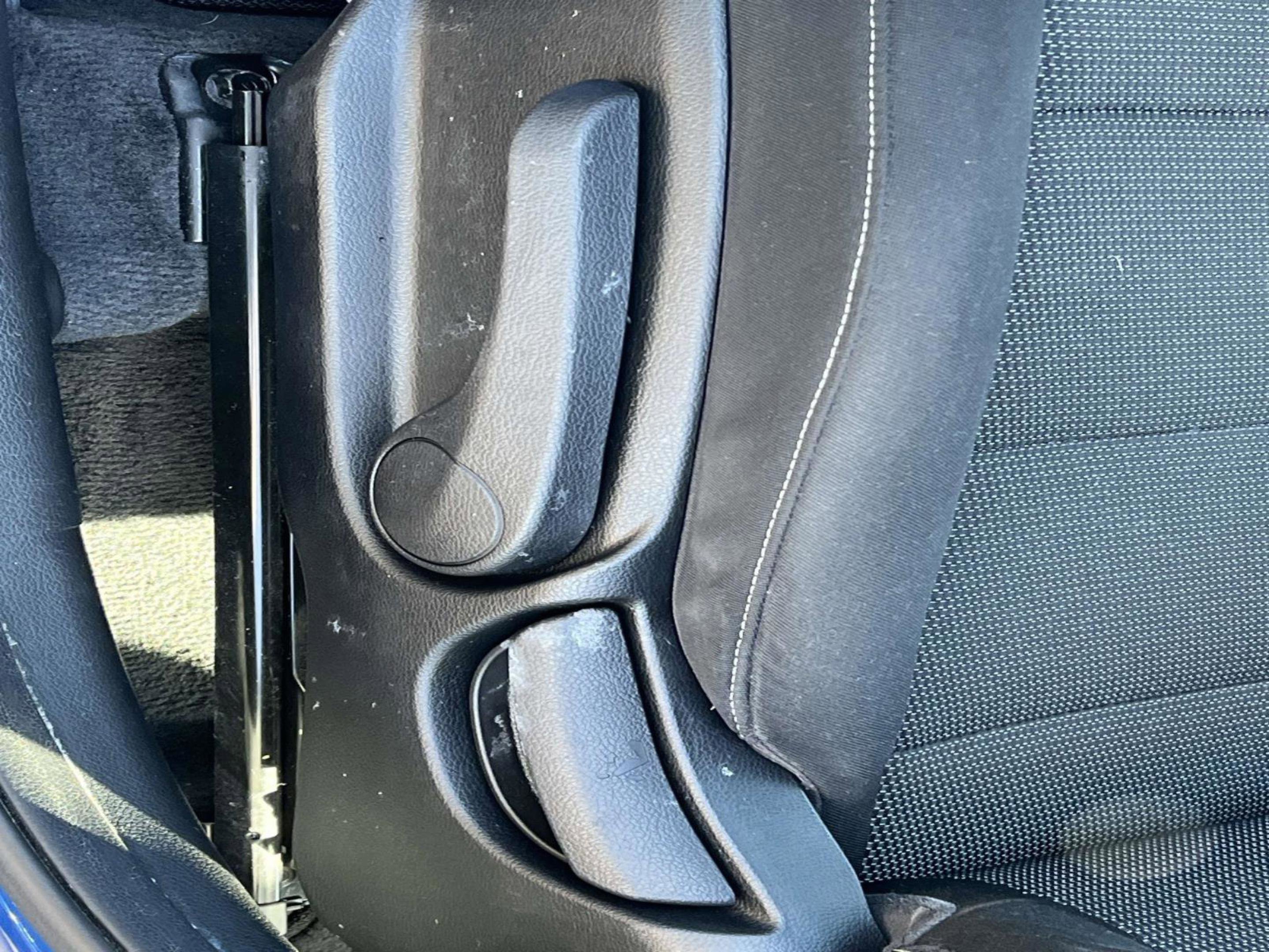 Used 2018 Kia Forte LX image 26