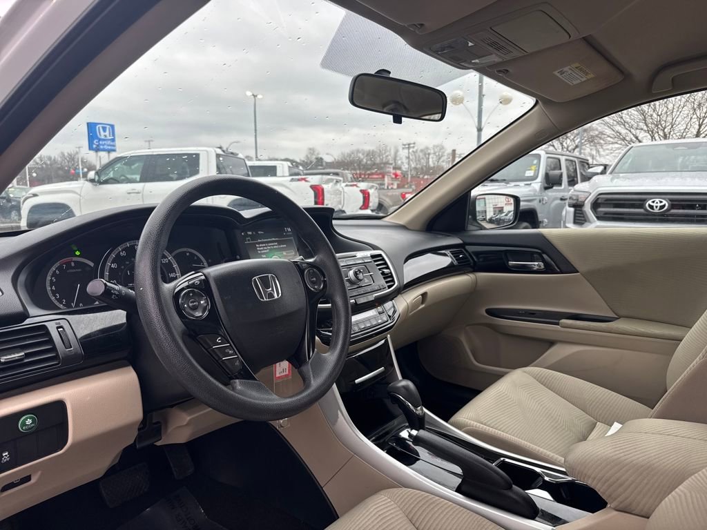 Used 2016 Honda Accord LX image 13