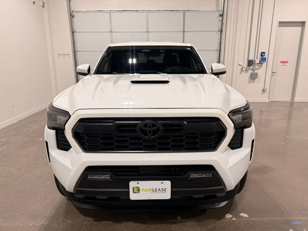 Used 2024 Toyota Tacoma TRD Sport video 2